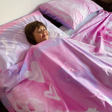 Carica l'immagine nel visualizzatore di Gallery, Copripiumone matrimoniale 💗LOVE💗 di Susi Fois Art